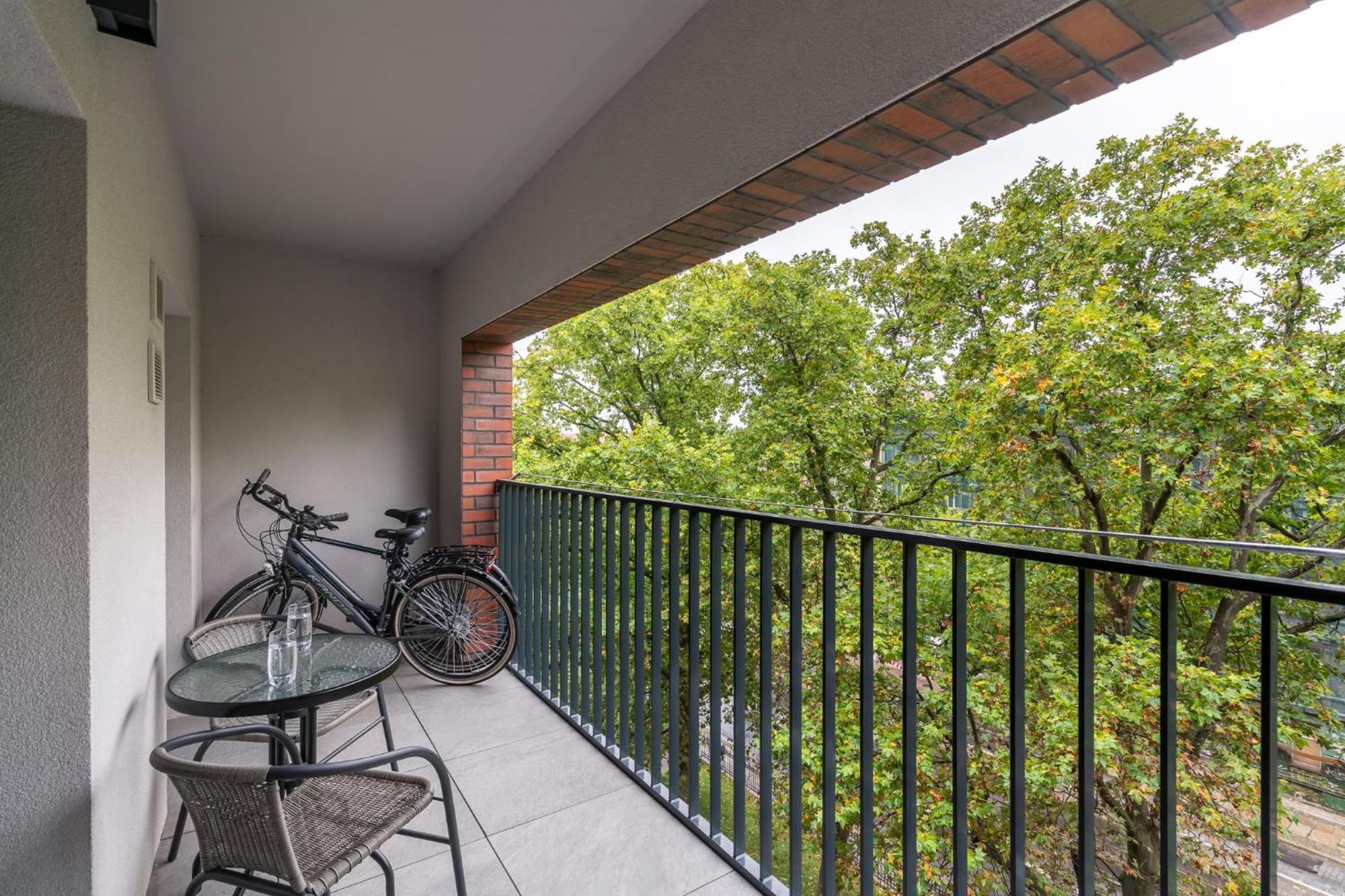 Apartwro 3Th - Apartament Przy Dworcu Glownym Pkp, Balkon, Garaz, Rowery Вроцлав Екстериор снимка